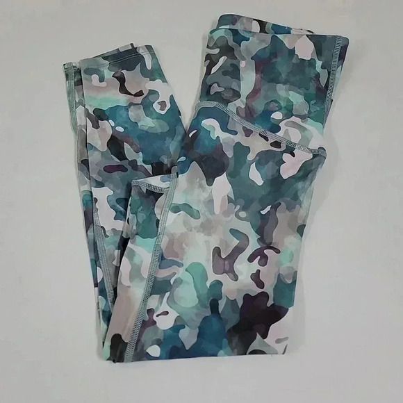 Spanx Women's Booty Boost Active Printed 7/8 Legging - - Painted Camo Pink Multi - Picture 2 of 10